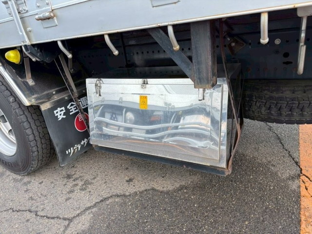 日野プロフィアクレーン4段大型（10t）[写真19]