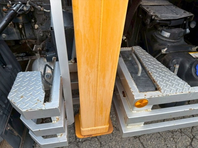 日野プロフィアクレーン4段大型（10t）[写真23]