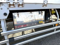 UDトラックスクオンアルミウイング大型（10t）[写真21]