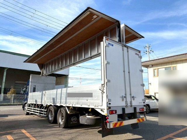 UDトラックスクオンアルミウイング大型（10t）[写真08]