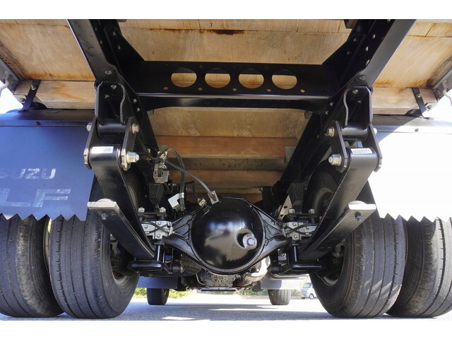 いすゞエルフ平ボディ小型（2t・3t）[写真16]