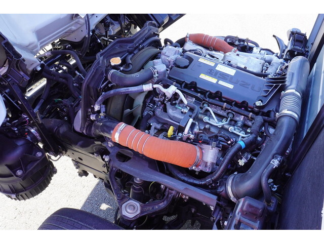 いすゞエルフ平ボディ小型（2t・3t）[写真17]