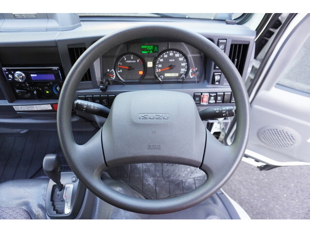 いすゞエルフ平ボディ小型（2t・3t）[写真30]