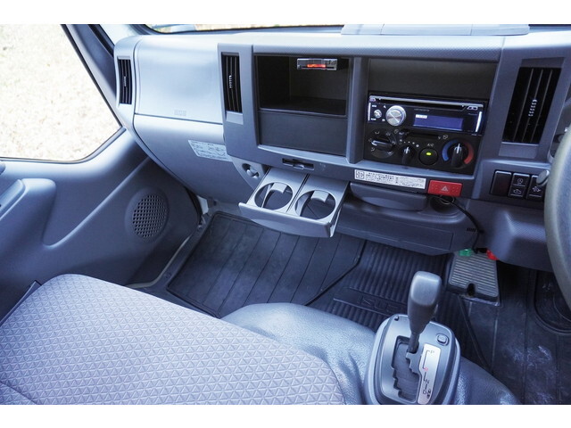 いすゞエルフ平ボディ小型（2t・3t）[写真33]