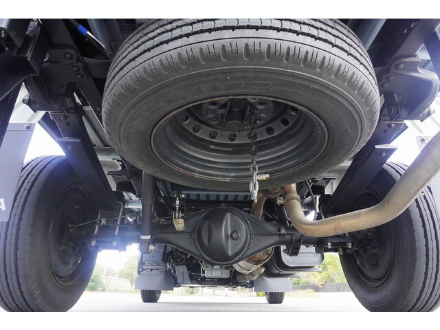 トヨタトヨエース平ボディ小型（2t・3t）[写真18]