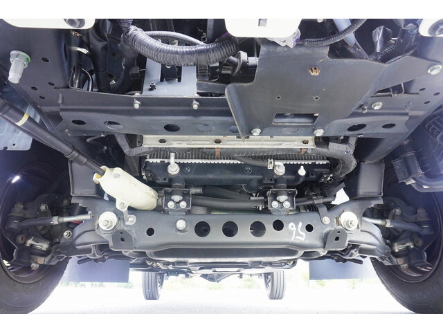 トヨタトヨエース平ボディ小型（2t・3t）[写真24]