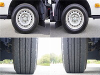 トヨタトヨエース平ボディ小型（2t・3t）[写真32]