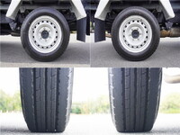 トヨタトヨエース平ボディ小型（2t・3t）[写真33]