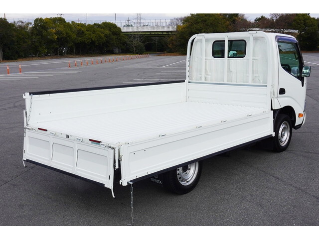 トヨタトヨエース平ボディ小型（2t・3t）[写真08]