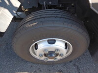 いすゞフォワード穴掘建柱車増トン（6t・8t）[写真12]