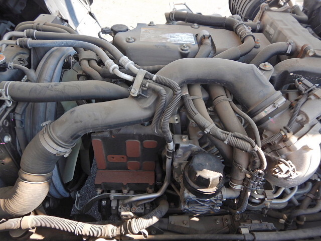 いすゞフォワード穴掘建柱車増トン（6t・8t）[写真13]