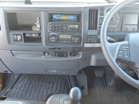 いすゞフォワード穴掘建柱車増トン（6t・8t）[写真19]