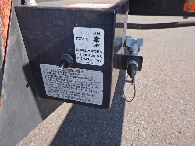 いすゞフォワード穴掘建柱車増トン（6t・8t）[写真29]