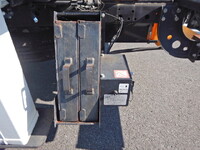 いすゞフォワード穴掘建柱車増トン（6t・8t）[写真35]