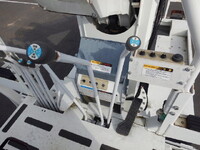 いすゞフォワード穴掘建柱車増トン（6t・8t）[写真36]