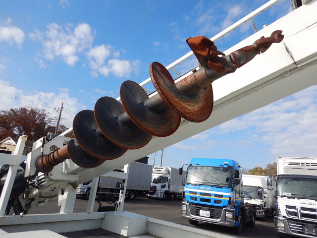いすゞフォワード穴掘建柱車増トン（6t・8t）[写真36]