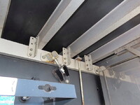 UDトラックスクオン冷凍車（冷蔵車）大型（10t）[写真11]