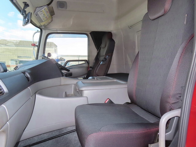 UDトラックスクオン冷凍車（冷蔵車）大型（10t）[写真20]