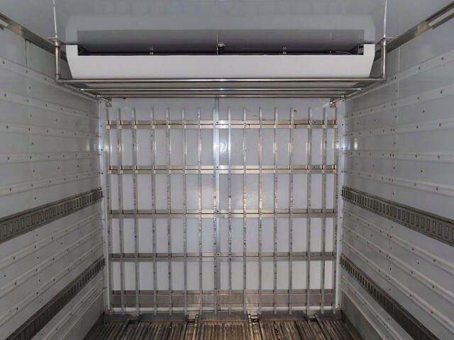 UDトラックスクオン冷凍車（冷蔵車）大型（10t）[写真28]