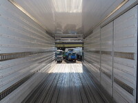 UDトラックスクオン冷凍車（冷蔵車）大型（10t）[写真30]