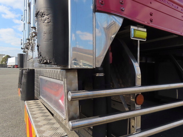 UDトラックスクオン冷凍車（冷蔵車）大型（10t）[写真31]