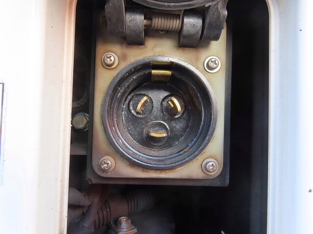 UDトラックスクオン冷凍車（冷蔵車）大型（10t）[写真34]