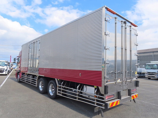UDトラックスクオン冷凍車（冷蔵車）大型（10t）[写真04]