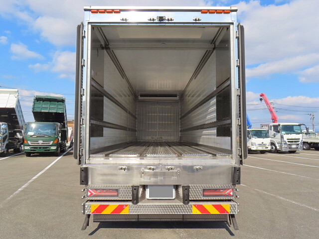 UDトラックスクオン冷凍車（冷蔵車）大型（10t）[写真06]