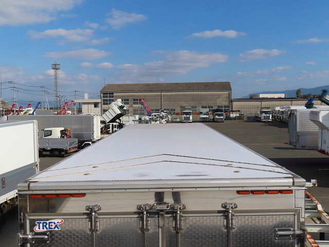 UDトラックスクオン冷凍車（冷蔵車）大型（10t）[写真07]