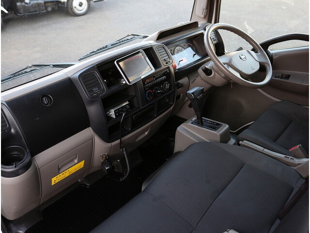 日産アトラスアルミバン小型（2t・3t）[写真27]