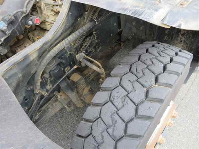 三菱ふそうスーパーグレートダンプ大型（10t）[写真10]