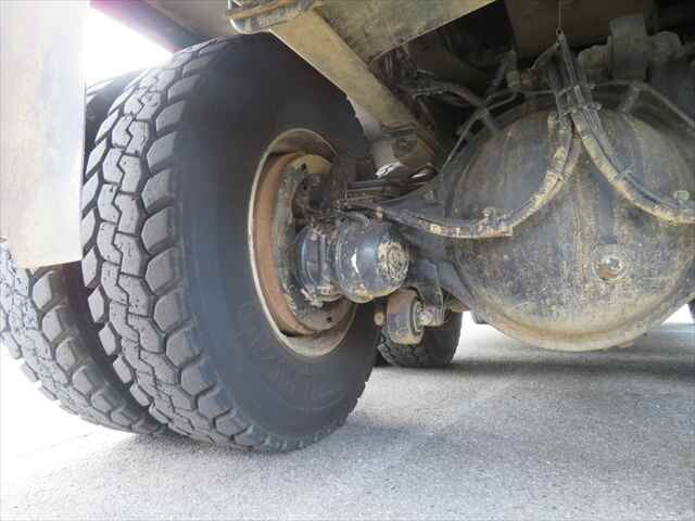 三菱ふそうスーパーグレートダンプ大型（10t）[写真17]