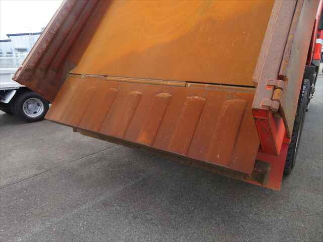 三菱ふそうスーパーグレートダンプ大型（10t）[写真24]