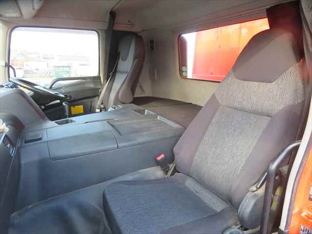 三菱ふそうスーパーグレートダンプ大型（10t）[写真27]