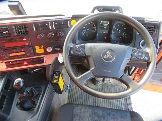 三菱ふそうスーパーグレートダンプ大型（10t）[写真30]