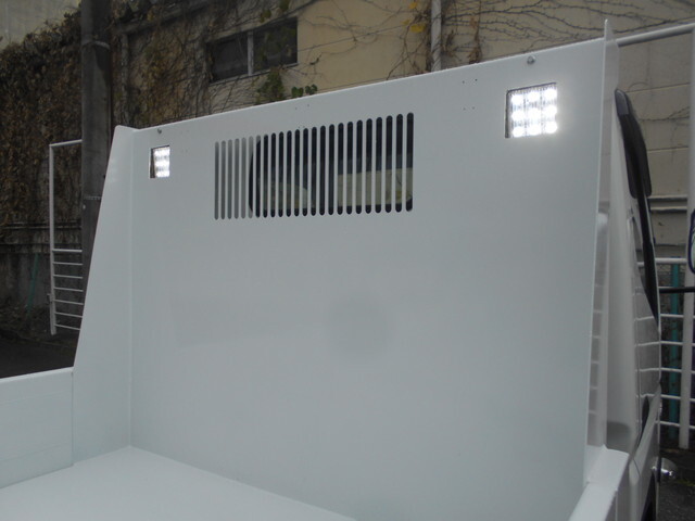 三菱ふそうキャンターダンプ小型（2t・3t）[写真14]