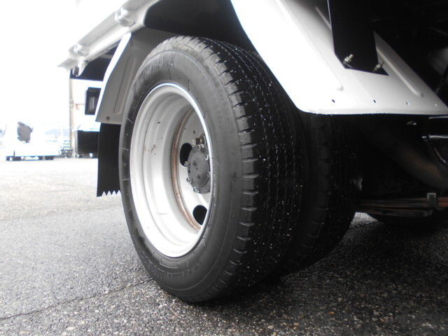 三菱ふそうキャンターダンプ小型（2t・3t）[写真26]