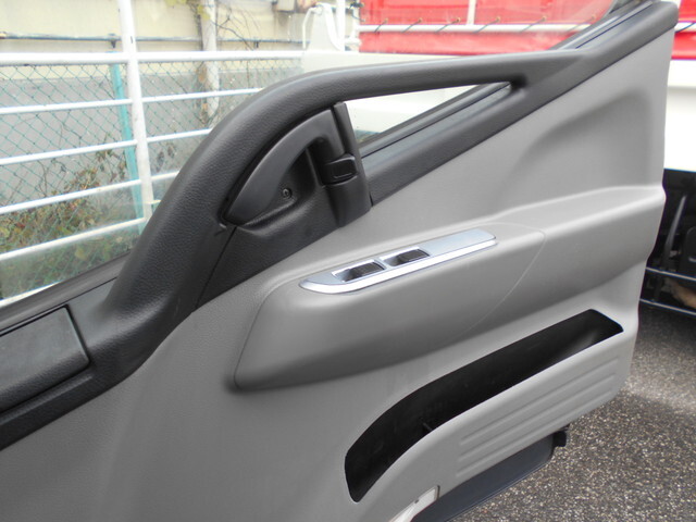 三菱ふそうキャンターダンプ小型（2t・3t）[写真38]