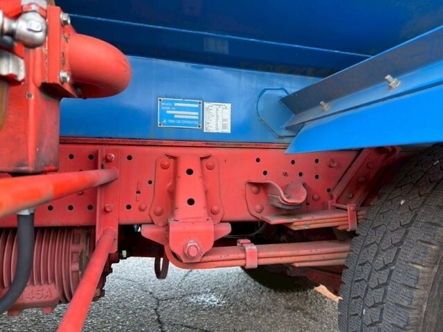 いすゞエルフバキュームカー小型（2t・3t）[写真11]