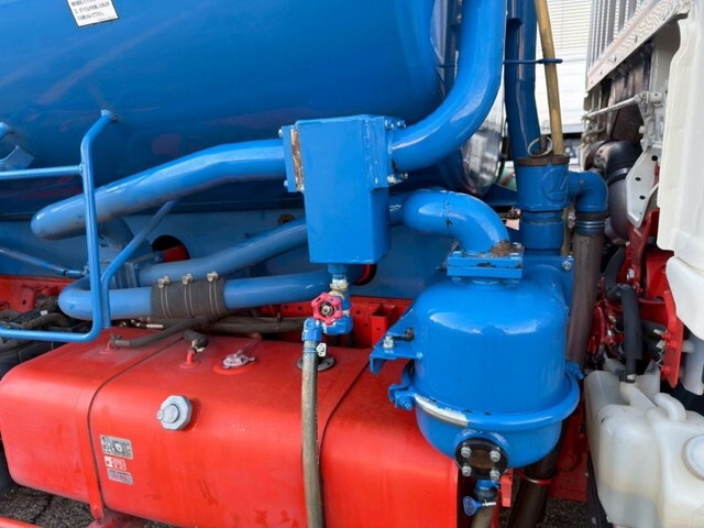 いすゞエルフバキュームカー小型（2t・3t）[写真09]