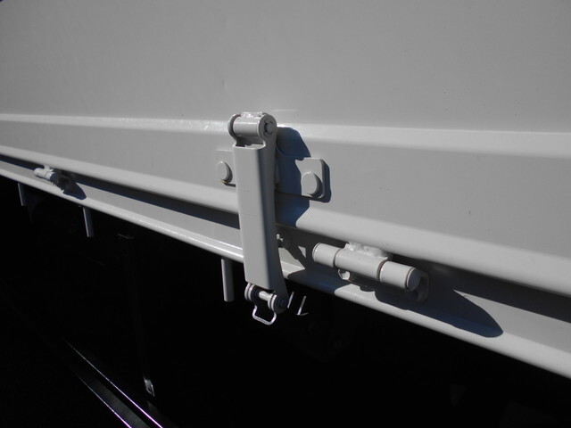 トヨタトヨエース平ボディ小型（2t・3t）[写真13]