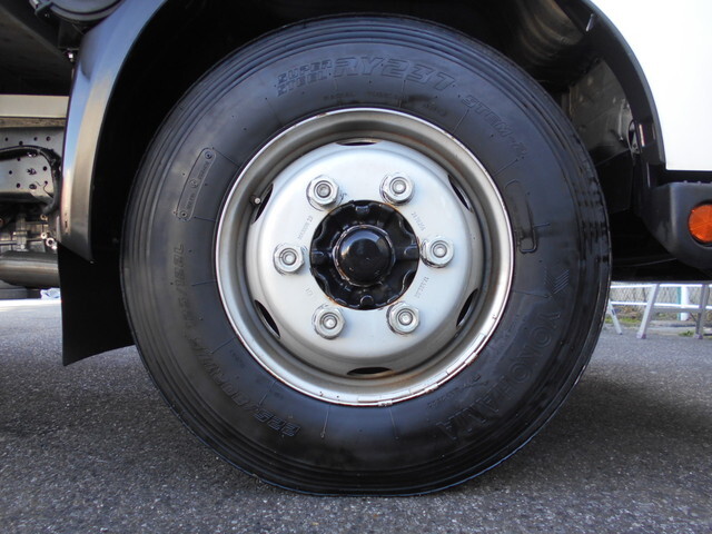 トヨタトヨエース平ボディ小型（2t・3t）[写真19]