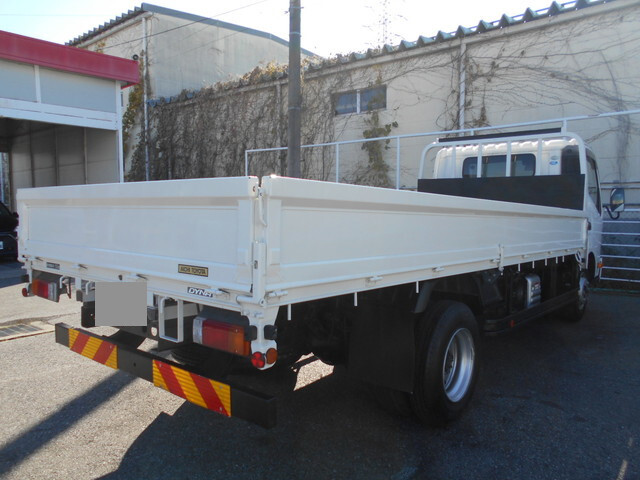 トヨタトヨエース平ボディ小型（2t・3t）[写真02]
