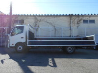 トヨタトヨエース平ボディ小型（2t・3t）[写真06]