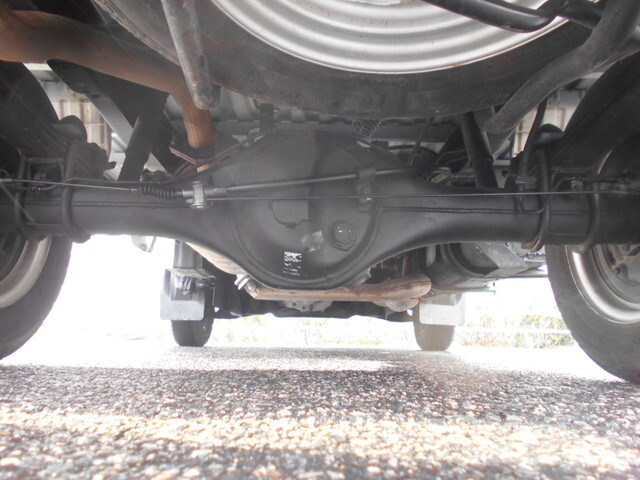 日産バネット平ボディ小型（2t・3t）[写真17]