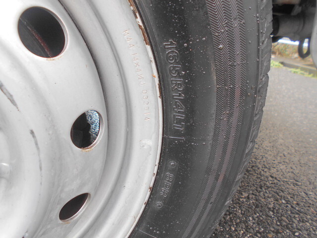 日産バネット平ボディ小型（2t・3t）[写真19]