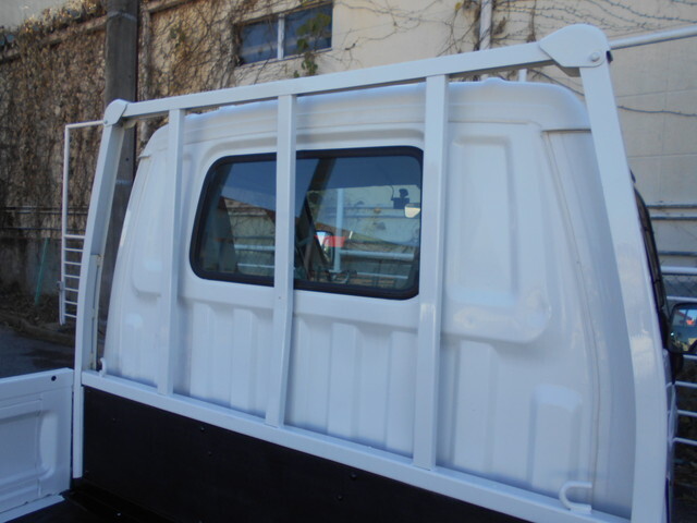 日産バネット平ボディ小型（2t・3t）[写真12]