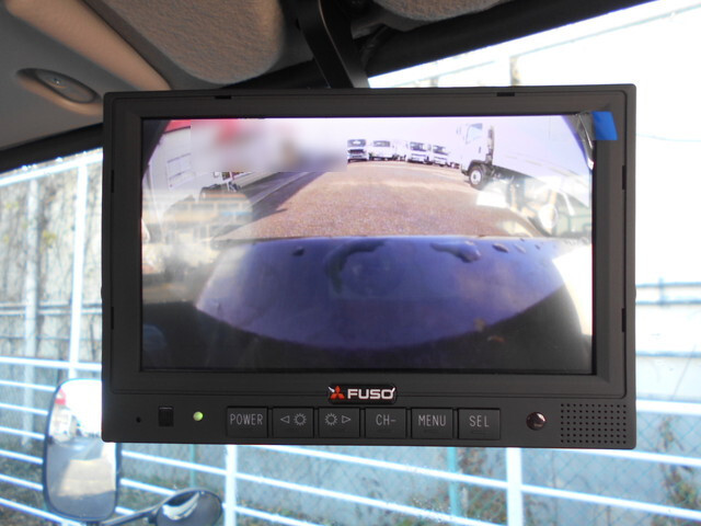 三菱ふそうキャンターコンテナ専用車小型（2t・3t）[写真30]