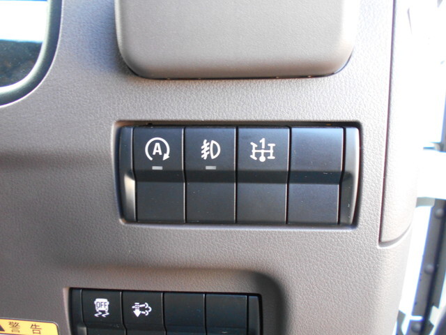 三菱ふそうキャンターコンテナ専用車小型（2t・3t）[写真33]