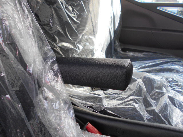 三菱ふそうキャンターコンテナ専用車小型（2t・3t）[写真35]